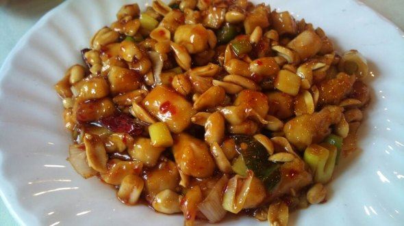 宫爆鸡丁难见葱,饭菜价格持续上涨严重影响市