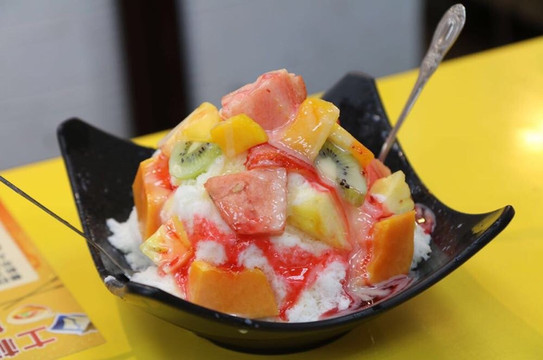 吃了太多重口味,来个水果绵绵冰压压惊