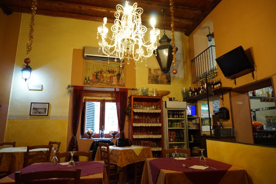 强推一下这家餐厅.是我们在西西里觉得最好吃的一餐,每个菜都好吃!