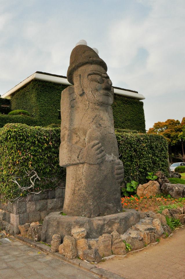 济州岛标志性石像图片