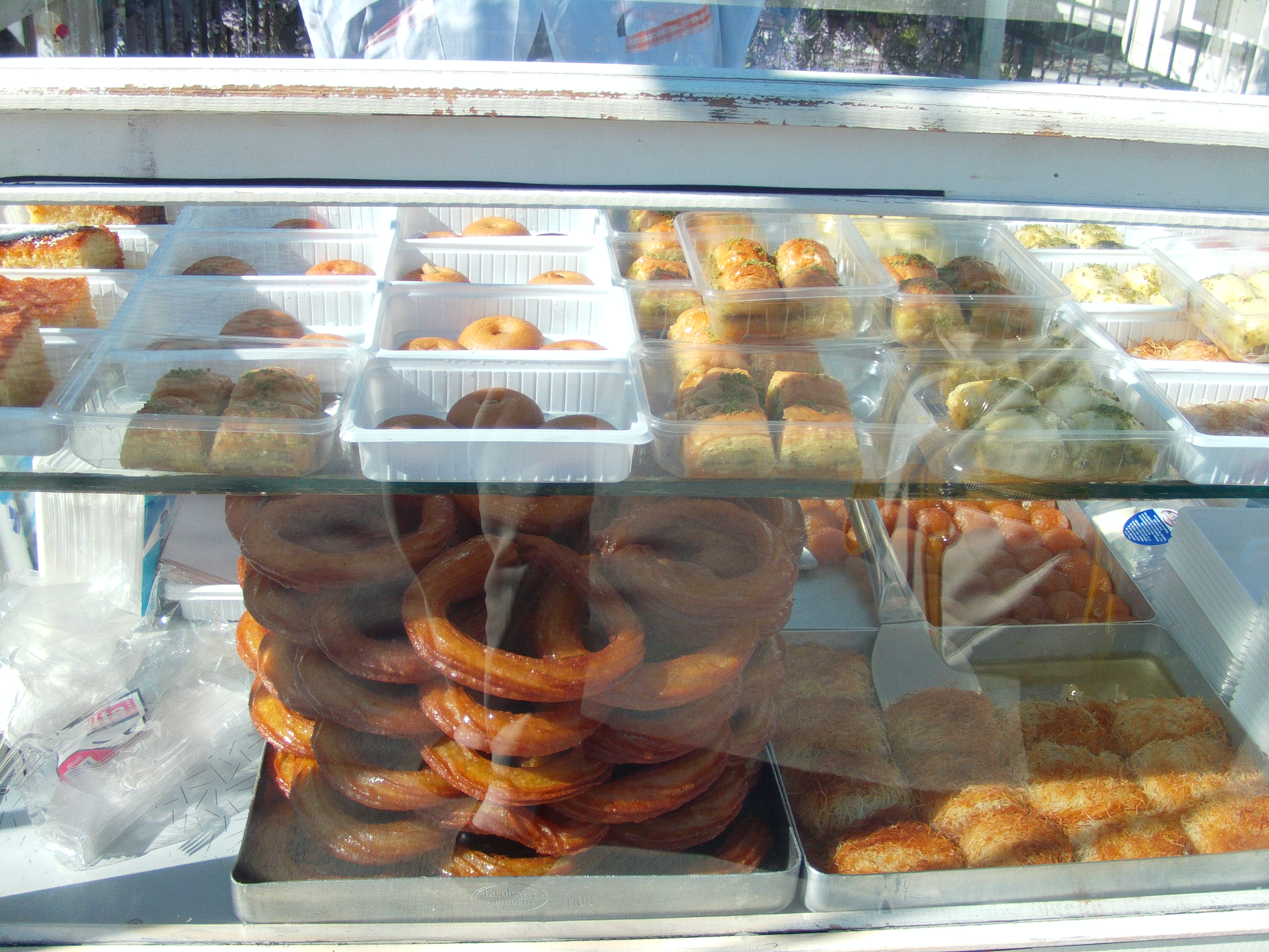 面包摊车.1tl1-1个.2-5tl1盒.很香甜酥脆. 博斯普鲁斯海峡