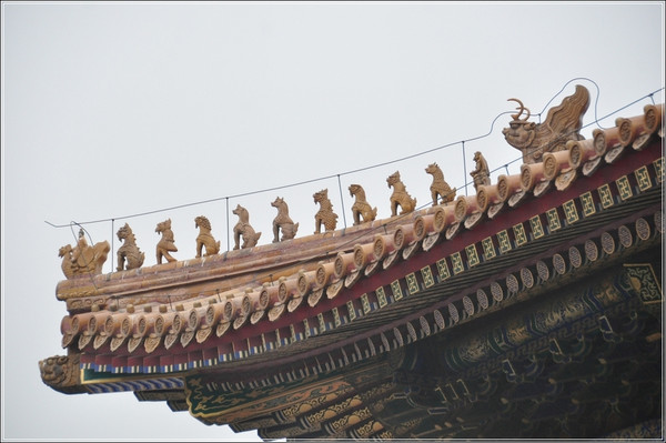 依次为龙,凤,狮子,天马,海马,狻猊,狎鱼,獬豸,斗牛,行什.