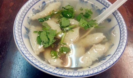 【携程美食林】九份阿云鱼羹哪里吃,九份哪家阿云鱼