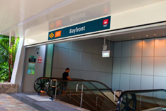 新加坡的地铁一目了然,是出行的最佳交通工具